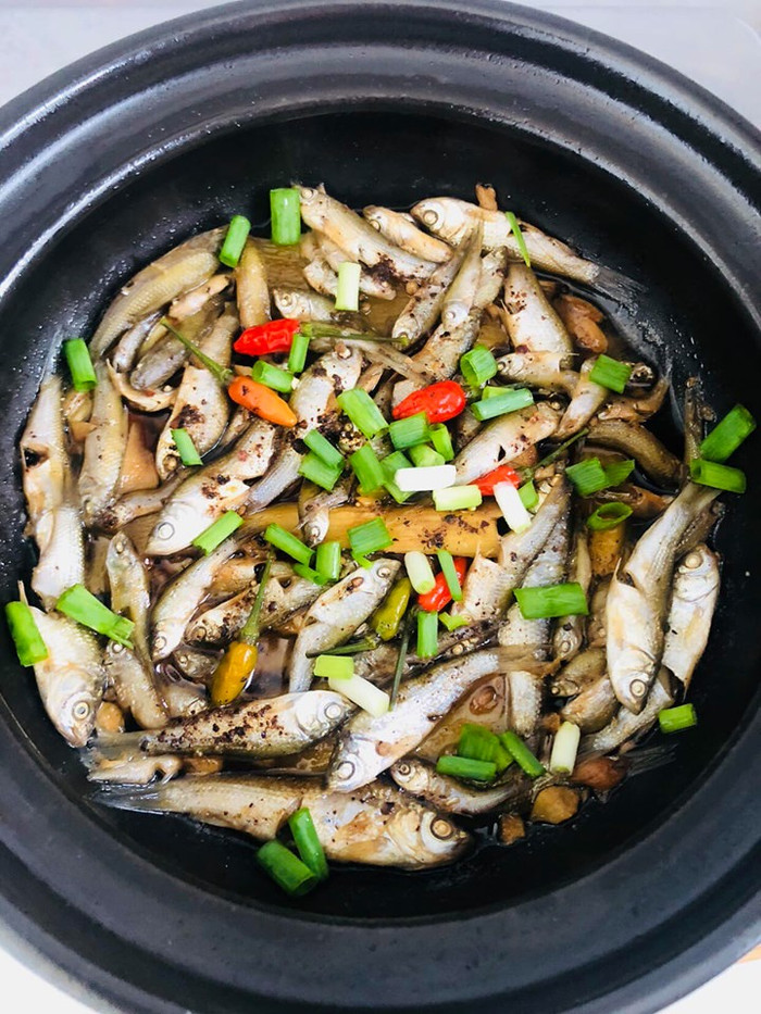Cá linh kho tiêu. Ảnh: Sưu tầm