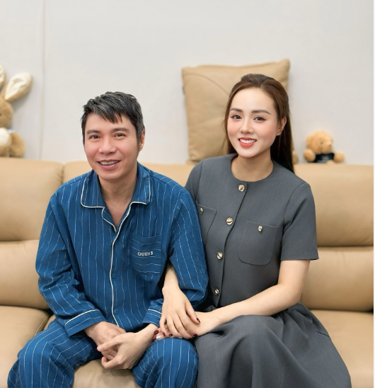 Ngọc Hà luôn đồng hành cùng NSND Công Lý.