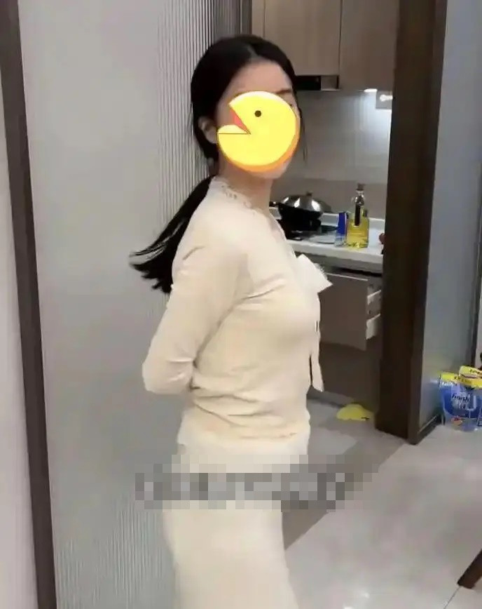 Chồng bất ngờ trở về sau chuyến công tác, phát hiện bí mật của vợ sau thời gian dài sống xa nhau Ảnh 3