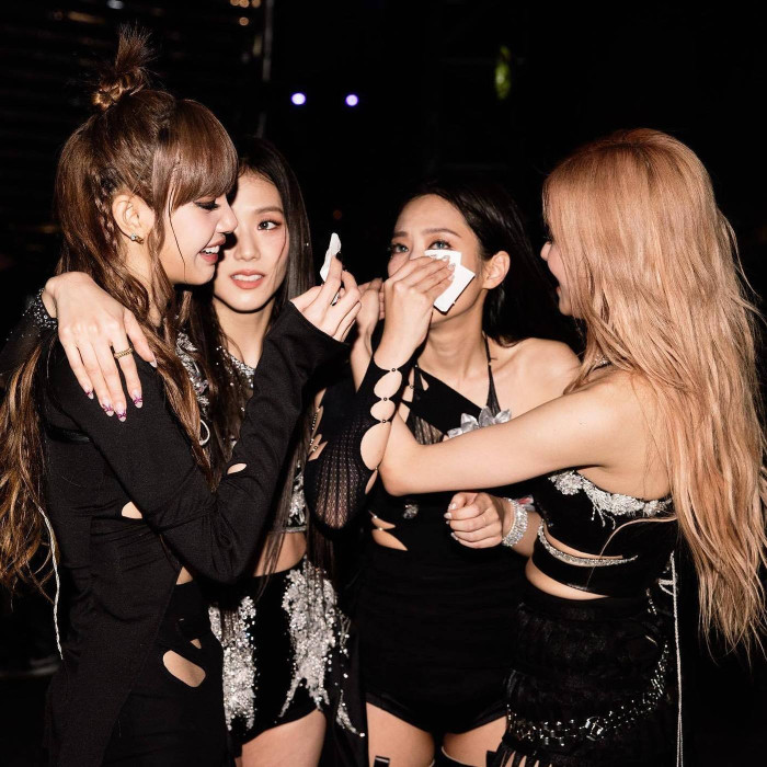 Lisa lên tiếng về tương lai BLACKPINK Ảnh 2