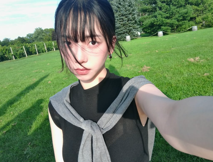 Karina (aespa) khoe nhan sắc nổi bật trong chuyến đi Canada Ảnh 1