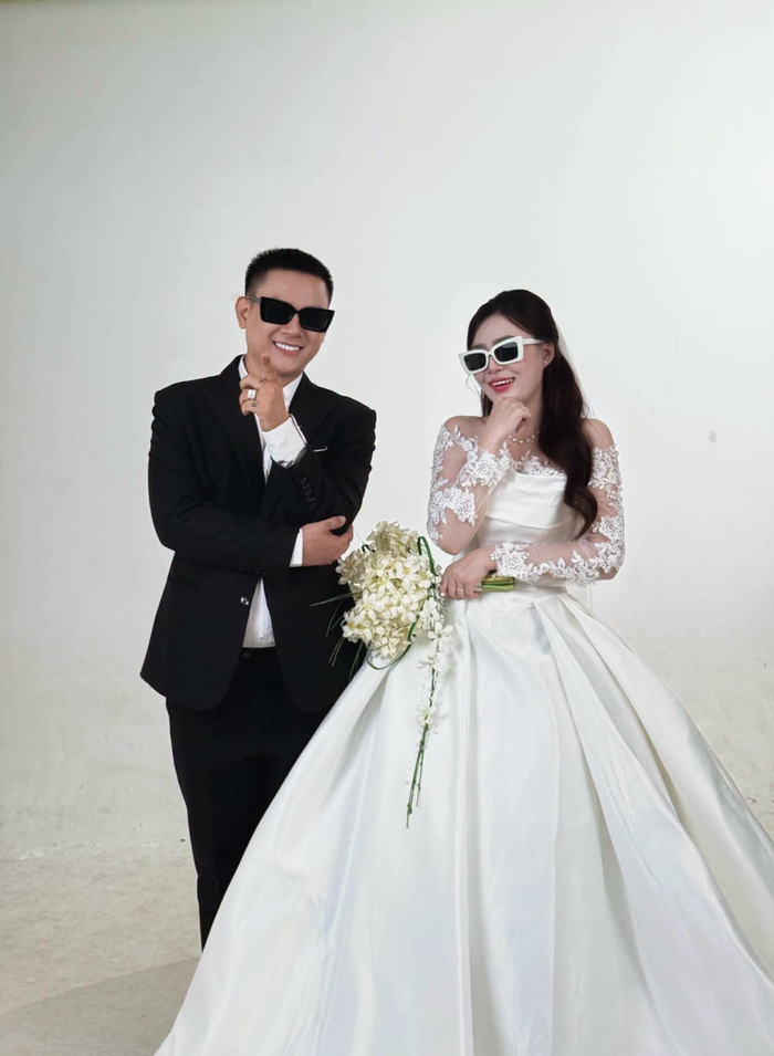 Hoài Lâm và Ngọc Trinh từng nhận được nhiều sự quan tâm khi công khai chuyện tình cảm.&nbsp;