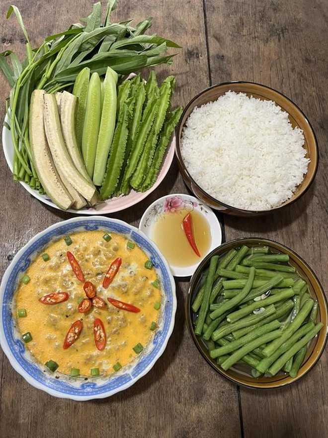 Những bữa cơm đậm chất miền Tây. Nguồn: @ranhthi