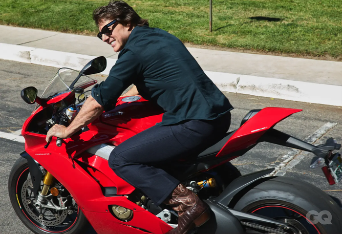 Tom Cruise cho biết anh luôn chú trọng cách nhân vật giao tiếp với khán giả thông qua ngoại hình và ngôn ngữ cơ thể.&nbsp;