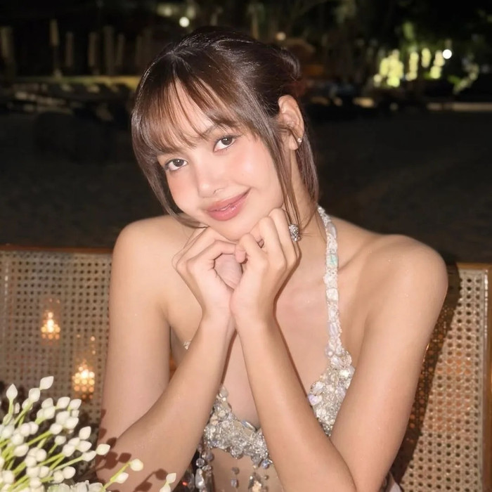 Lời xin lỗi của Lisa Ảnh 1