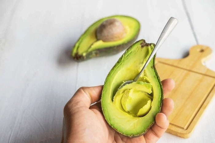 Vì sao bơ là loại quả béo ngậy nhưng lại được nhiều người đưa vào thực đơn lành mạnh? Ảnh 2