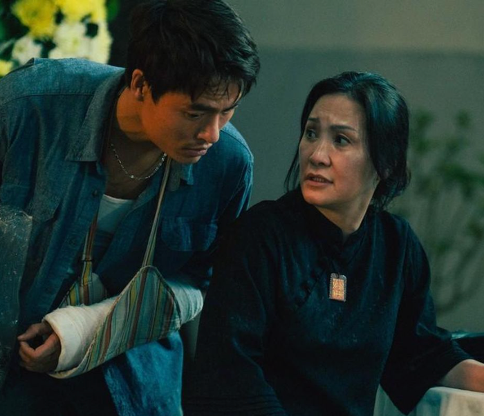 Võ Tấn Phát và Hồng Đào trong Lên Hương.