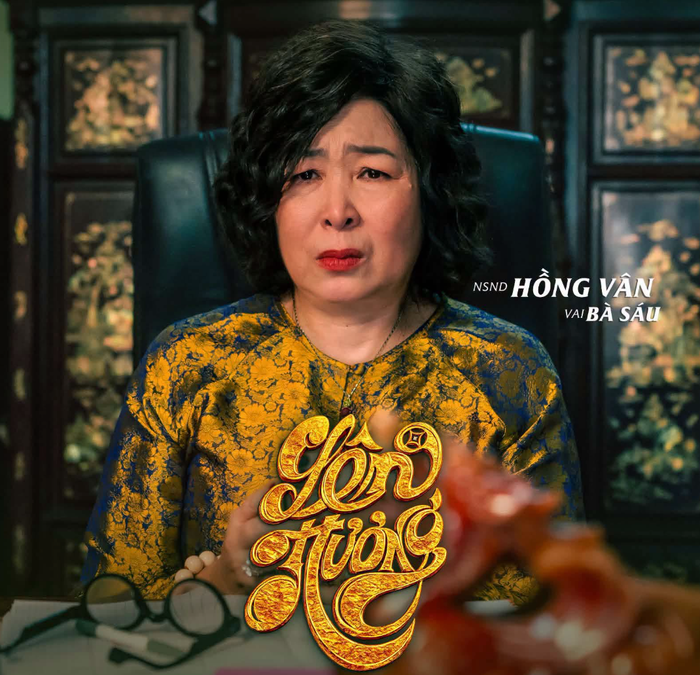 Nhân vật bà Sáu Vàng mang đến cho NSND Hồng Vân nhiều phân đoạn hài hước và tâm lý. Ảnh: NSX