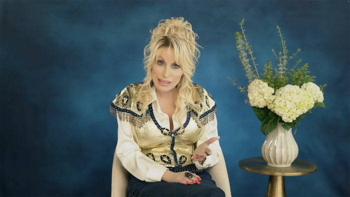 Dolly Parton vừa được vinh danh với giải Thành tựu trọn đời tại Americana Honors & Awards 2026.