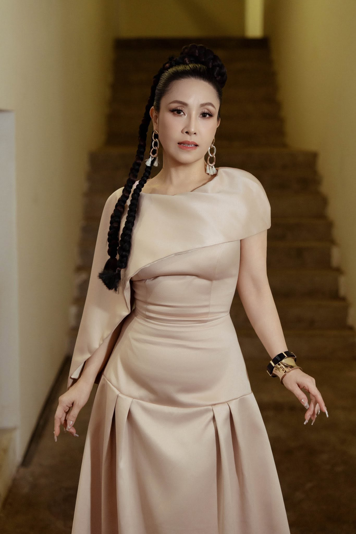 Kiều Oanh từng cho biết từ rất sớm đã được NSND Ngọc Giàu dạy rằng trong nghệ thuật, không phải cứ vai chính mới có thể để đời.