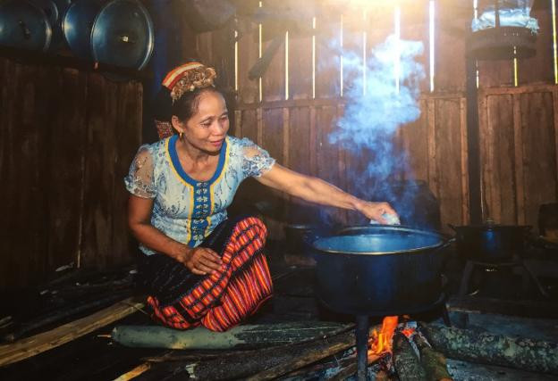Những món ngon được nấu từ bếp lửa. Ảnh: Sưu tầm