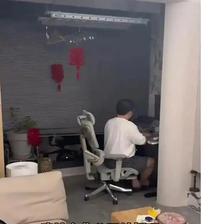 Cô dâu chờ chồng suốt đêm tân hôn, đến 1 giờ sáng mở cửa rồi phát hiện cảnh tượng khó tin Ảnh 3