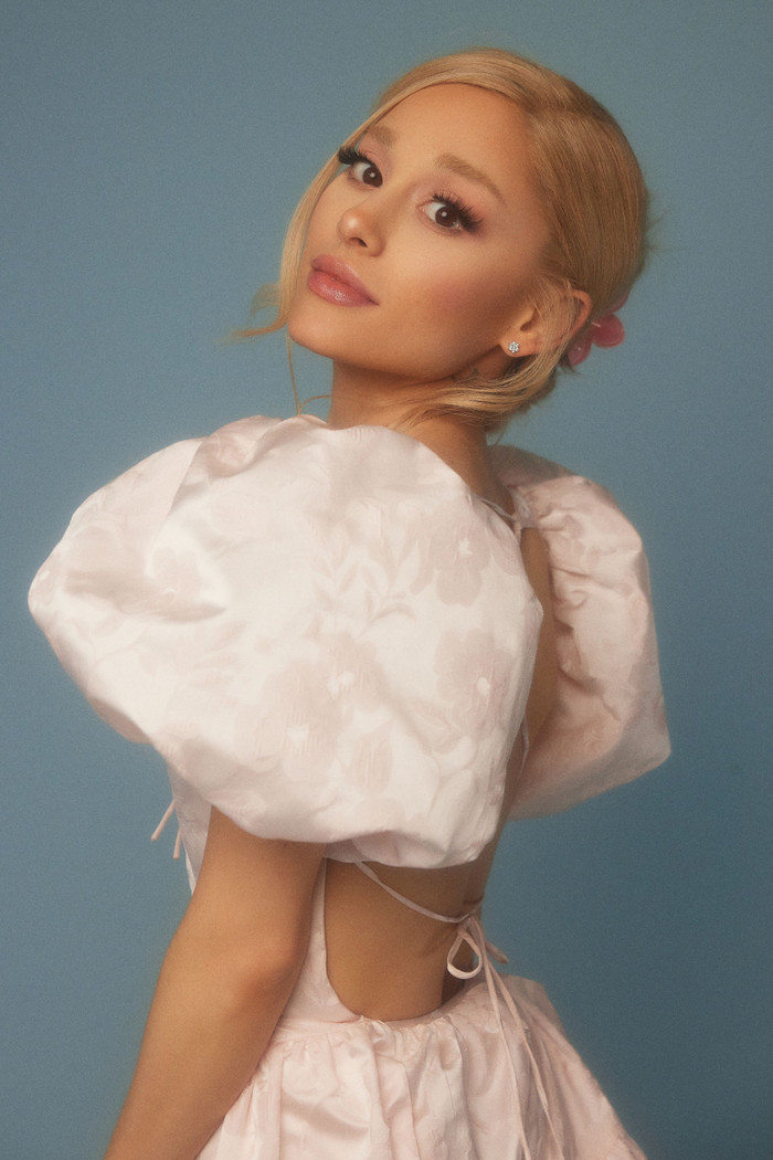 'hate that i made you love me' thành công nhất sự nghiệp Ariana Grande Ảnh 2