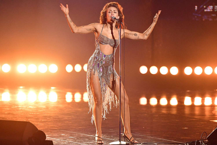 Rộ tin Miley Cyrus từ chối biểu diễn tại Coachella 2027 Ảnh 1