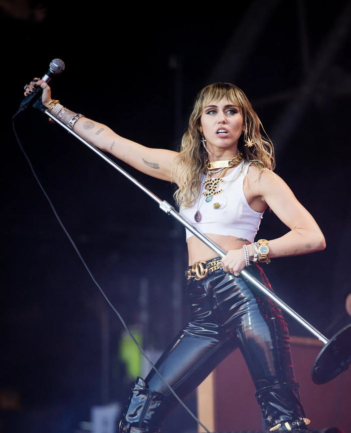 Rộ tin Miley Cyrus từ chối biểu diễn tại Coachella 2027 Ảnh 2