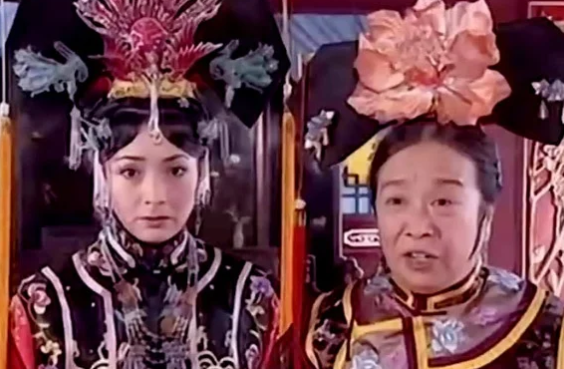 Hơn 20 năm trôi qua, Hoàng hậu và Dung Ma Ma vẫn khiến khán giả nhớ mãi.