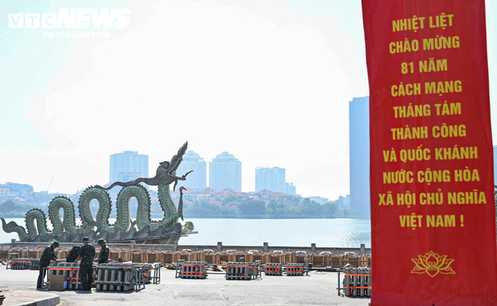 Tại đây, dàn pháo được lắp đặt, khung giá được cố định và trận địa được bố trí theo phương án đã được phê duyệt.