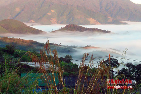 Khung cảnh đẹp đến nao lòng ở miền Tây xứ Nghệ. Ảnh: báo Nghệ An
