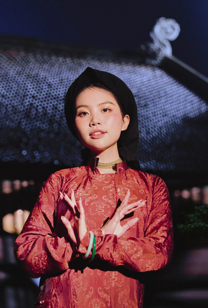 Phương Mỹ Chi gây ấn tượng với MV Thử Lòng Quân Tử.