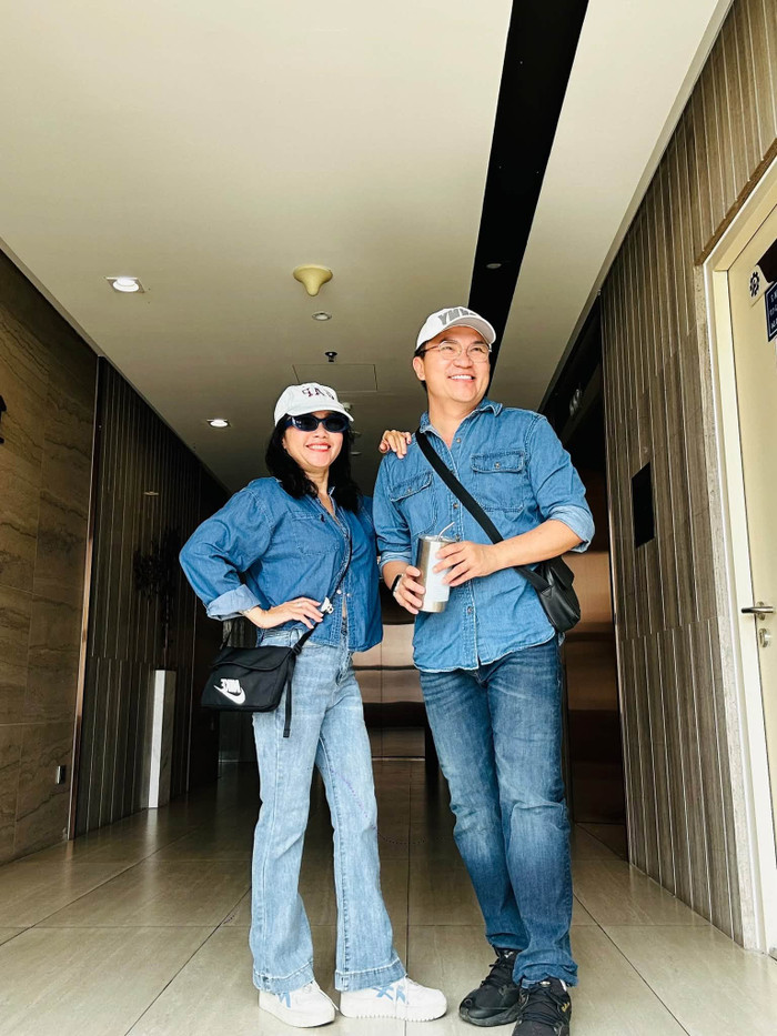 Đại Nghĩa và Kim Huyền hẹn nhau đi xem phim. Ảnh: FBNV