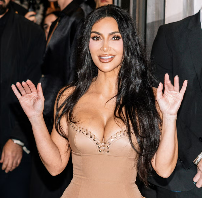 Kim Kardashian liên tục gây chú ý với loạt trang phục gợi cảm. Ảnh: Getty Images