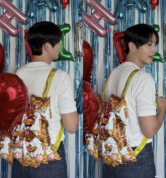Song Joong Ki đón sinh nhật tuổi 41.