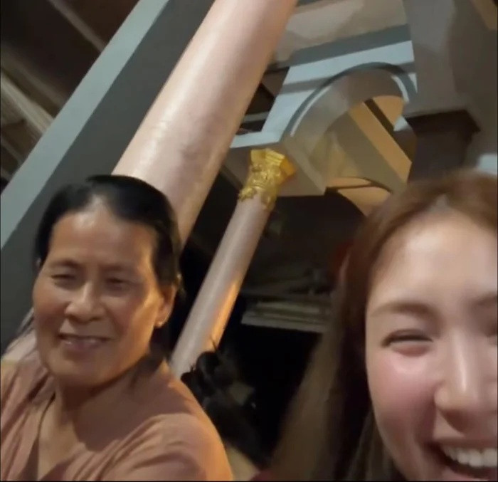 Hòa Minzy có mối quan hệ thân thiết với mẹ chồng.