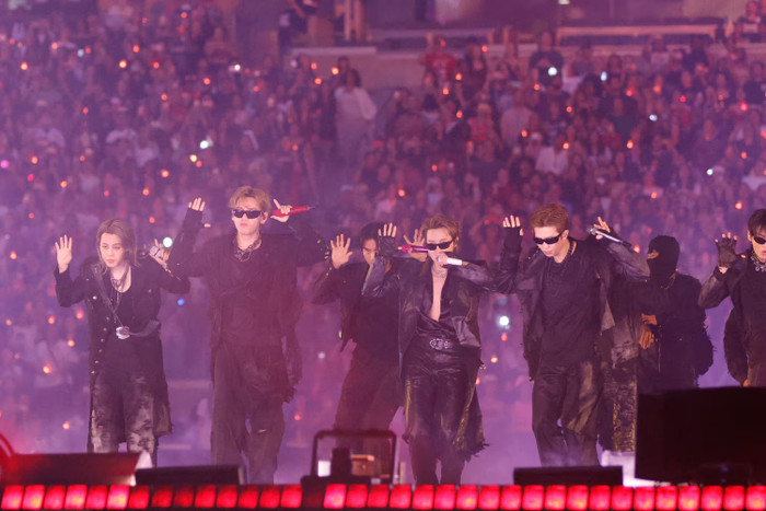 BTS chưa đến, Nam Mỹ đã nóng lên từng ngày Ảnh 5