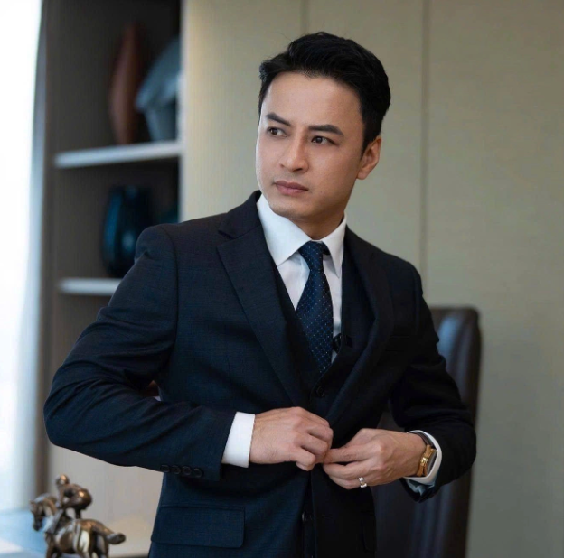 Diễn viên Hồng Đăng.