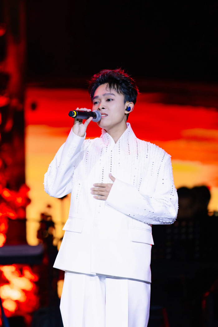 Theo thông tin được Hồ Văn Cường chia sẻ, livehow đầu tay của anh sẽ diễn ra vào ngày 28/11/2026.&nbsp;