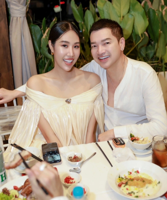 Quang Minh và vợ Tăng Khánh Chi.