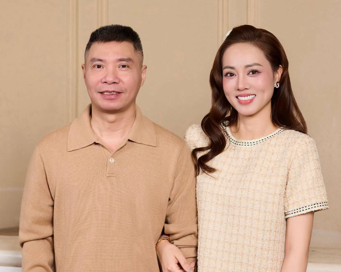 Ngọc Hà dành nhiều thời gian đồng hành cùng Công Lý trong quá trình phục hồi sức khỏe. Ảnh: FBNV