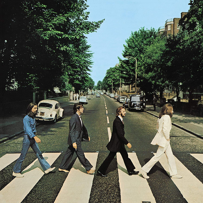 Người đàn ông bị phạt tù vì bán hàng nghìn đĩa than giả của The Beatles, Taylor Swift Ảnh 1