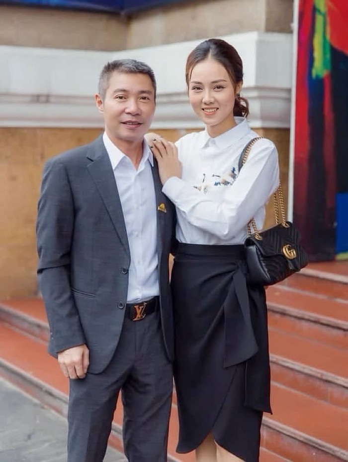 Bà xã Ngọc Hà luôn đồng hành cùng NSND Công Lý trong hành trình chăm sóc sức khỏe và từng bước trở lại cuộc sống.