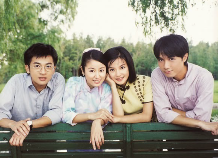 Ra mắt năm 2001, Tân dòng sông ly biệt từng tạo nên cơn sốt lớn và trở thành tác phẩm khó quên của màn ảnh Hoa ngữ.