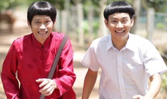 Hoài Linh và Hoài Lâm trong Tía Tui Là Cao Thủ.