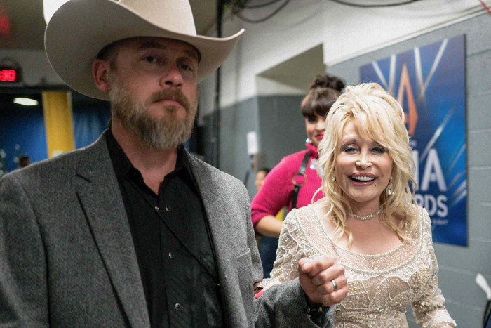 Biến cố gia đình sau khi Dolly Parton qua đời Ảnh 1
