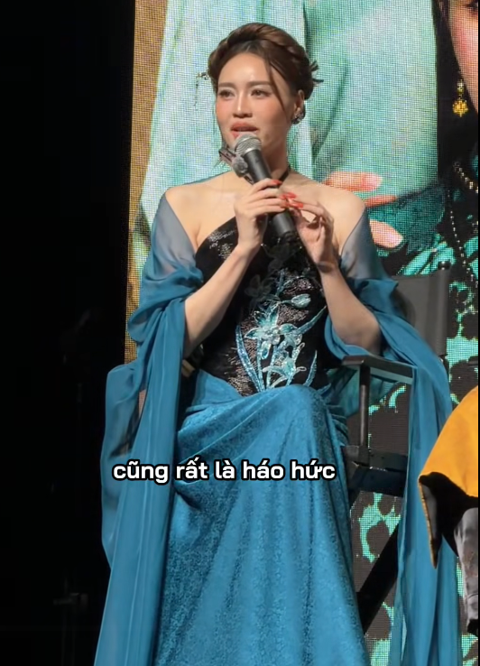 Ninh Dương Lan Ngọc chia sẻ trong showcase ra mắt dàn diễn viên Chị Chị Em Em 3.