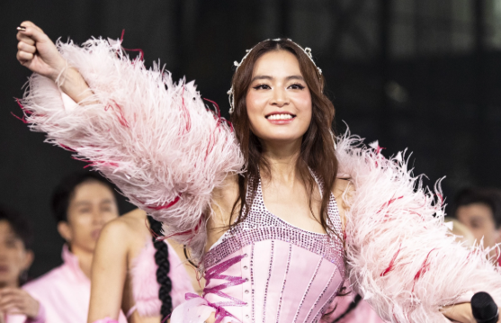 Hoàng Thùy Linh đưa concert đầu tiên lên màn ảnh rộng.