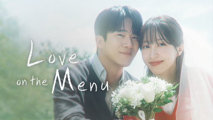 Love On The Menu là cái tên nổi bật nhất trong danh sách xét về rating truyền hình. Phim kể về Han Gyu-rim (Hani), cô gái phải gánh vác kinh tế gia đình, và Kim Moo-jin (Ha Seok-jin), một đầu bếp kiêm chủ nhà hàng Italy. Hai người từng yêu nhau nhưng chia tay, trước khi gặp lại sau 8 năm xa cách. Từ những tổn thương trong quá khứ, họ dần tìm cách hàn gắn mối quan hệ đồng thời cùng nhau đối diện những vấn đề của gia đình. Tác phẩm liên tục duy trì vị trí dẫn đầu trong khung giờ phát sóng trên KBS2. Tập 15 đạt 15,3%, tập 16 tăng lên 16,6%, còn hai tập mới nhất phát sóng ngày 19 và 20/9 lần lượt đạt 13,8% và 14,5%. Theo Nielsen Korea, Love On The Menu tiếp tục đứng đầu bảng rating phim truyền hình đang phát sóng trong tuần 16-22/9.