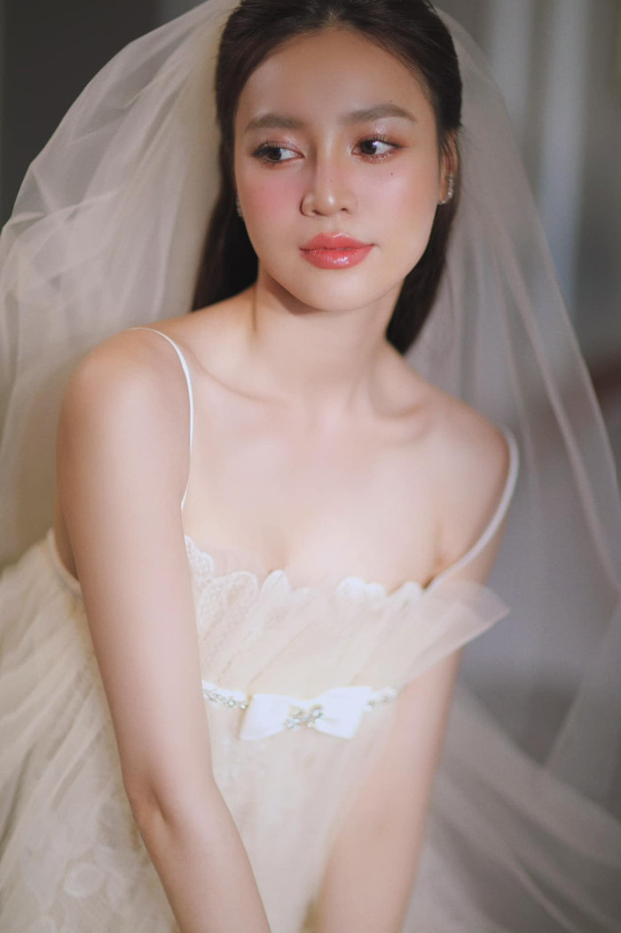 Ở tuổi 36, Ninh Dương Lan Ngọc đang cho thấy một hướng đi nhiều thay đổi.