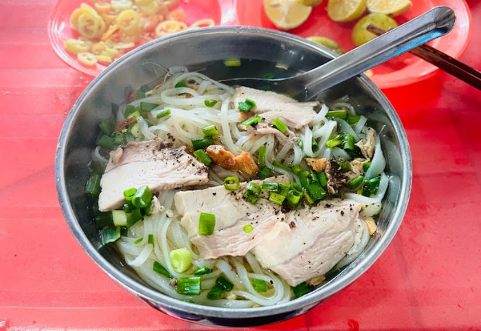 2 Hồ Văn Cường và 2 món ăn sáng gắn với quê nhà: Từ miến lươn xứ Nghệ đến hủ tiếu miền Tây Ảnh 6