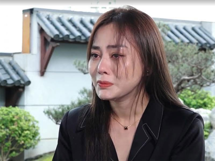 Sau quãng thời gian chọn cuộc sống kín tiếng và trải qua nhiều biến động, Phương Oanh đã dần trở lại và được khán giả đón nhận.
