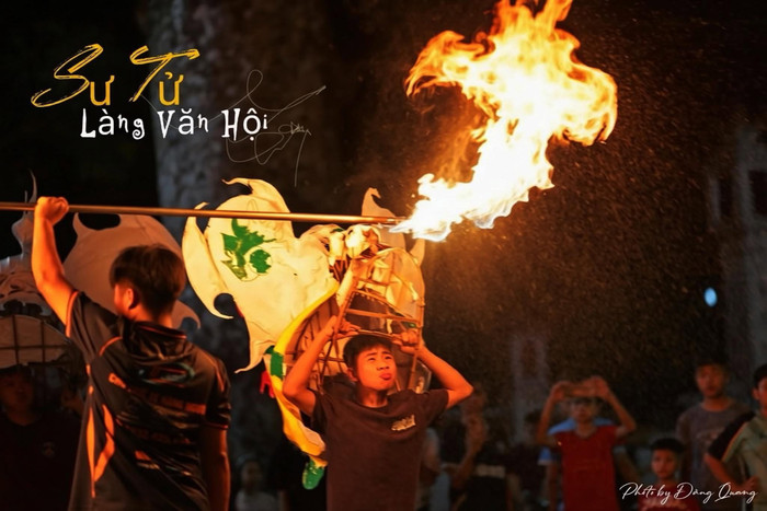 Tết thiếu nhi ở làng Văn Hội: Rộn ràng tiếng cười trẻ thơ đêm Trung thu Ảnh 17