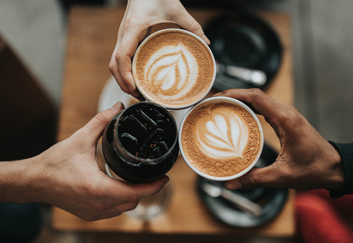 Vì sao nhiều người vừa uống cà phê xong lại buồn đi vệ sinh? Ảnh 2