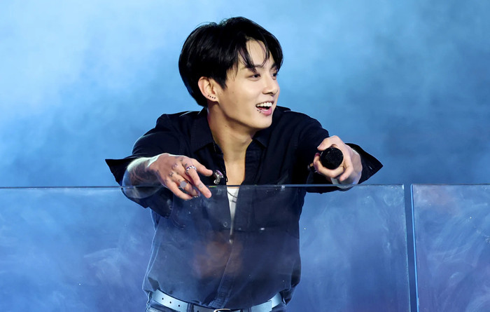 Hãng truyền thông Nhật Bản gặp rắc rối vì tấm ảnh của Jungkook Ảnh 2