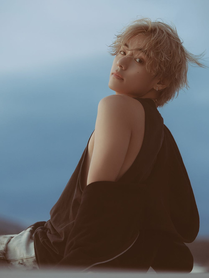 Album solo của V xác lập cột mốc đặc biệt Ảnh 2