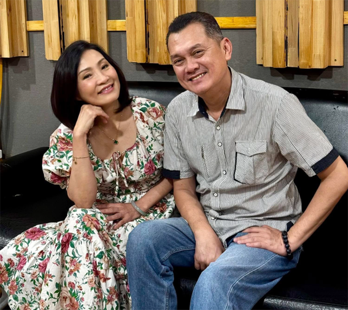 Với Hồng Đào, Hữu Châu không đơn thuần là một bạn diễn mà còn là người bạn đã đồng hành với nữ nghệ sĩ từ những năm tháng đầu tiên bước vào nghề.