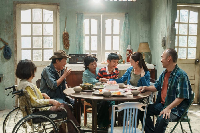 Quý Tử Vượt Giàu được chuyển thể từ Successor (Bắt Búp Bê), bộ phim hài của điện ảnh Trung Quốc ra mắt năm 2024.&nbsp;