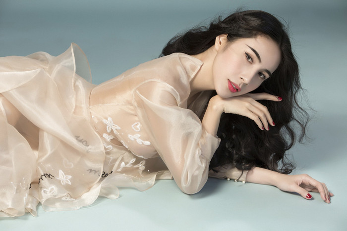 Trong thời gian Thủy Tiên vắng bóng, thị trường âm nhạc đã có sự biến chuyển mạnh mẽ.